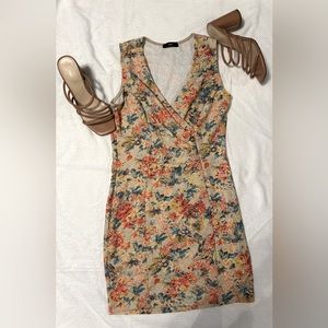 Gently used sleeveless short dress